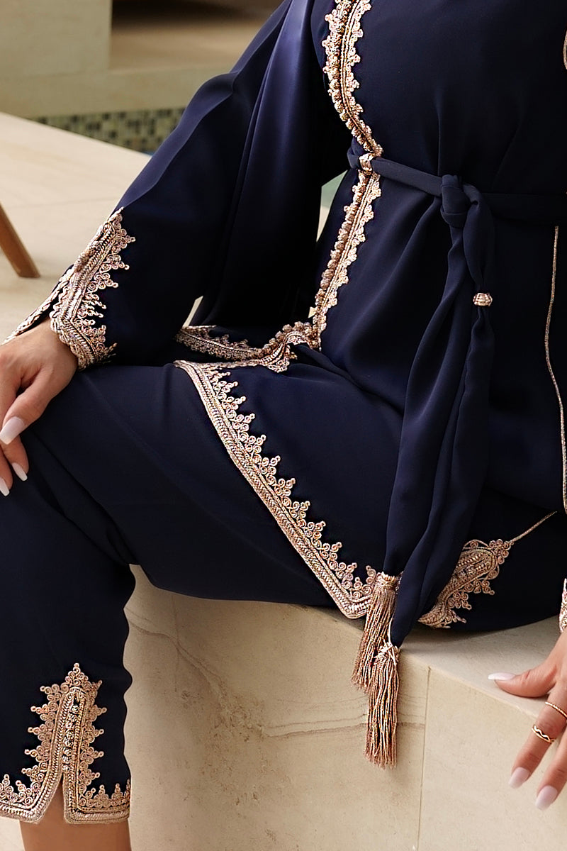 Détail broderie 3qad bronze du Jabador femme marocain Sahar Édition